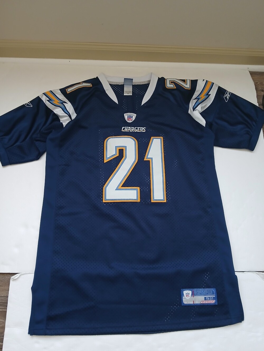 San Diego Chargers Ladainian Tomlinson Jersey Reebok Size 52 Stitched